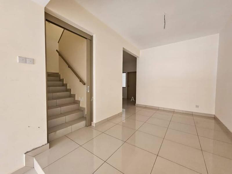 2-storey Terraced House for Sale in Goodview Heights (Kajang) - May Tan - Living Room - PropertyGuru.com.my