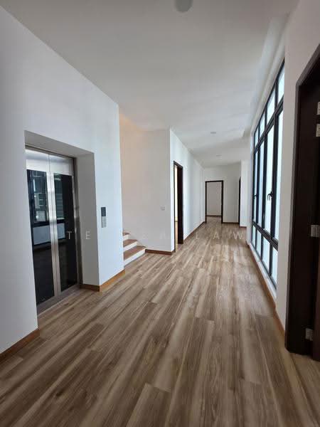 Rumah Banglo untuk Disewa di Seri Kembangan (Selangor) - Teresa Law - Corridor - PropertyGuru.com.my