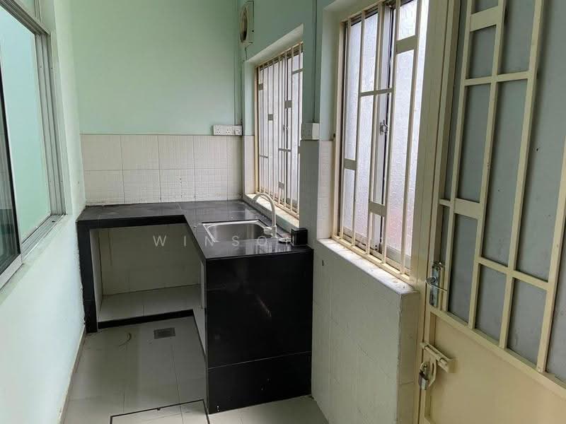 2-storey Terraced House for Sale in Setia Tropika (Johor Bahru) - Winson Tan - Kitchen - PropertyGuru.com.my