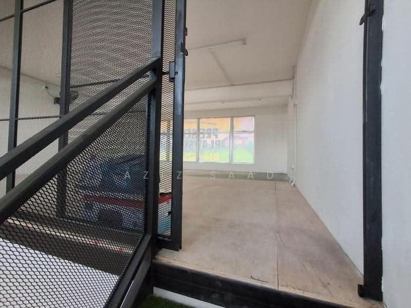 Shop for Rent in Saujana Utama (Puncak Alam) - Aziz Saad - Interior - PropertyGuru.com.my