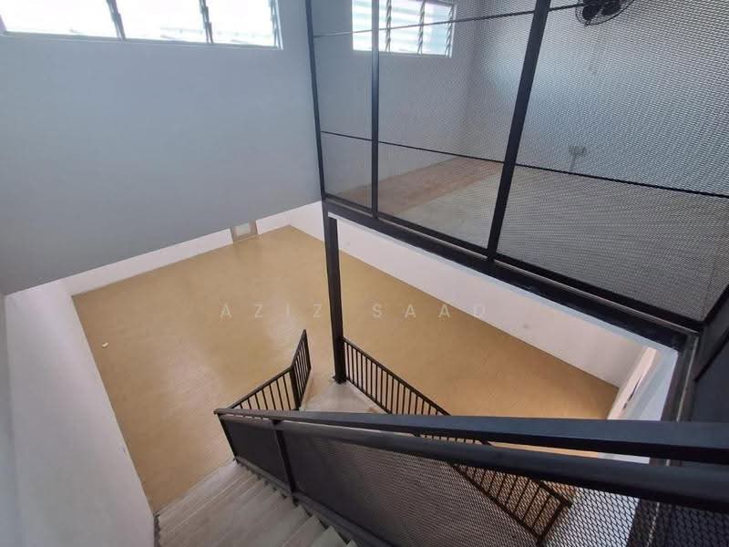 Shop for Rent in Saujana Utama (Puncak Alam) - Aziz Saad - Interior - PropertyGuru.com.my