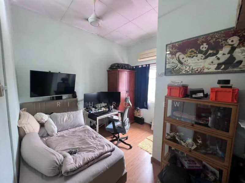 2-storey Terraced House for Sale in SS23 (Petaling Jaya) - Richard Liew - Bedroom - PropertyGuru.com.my