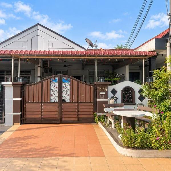 1-storey Terraced House for Sale in Taman Skudai Indah (Skudai) - Arif MS - Exterior - PropertyGuru.com.my