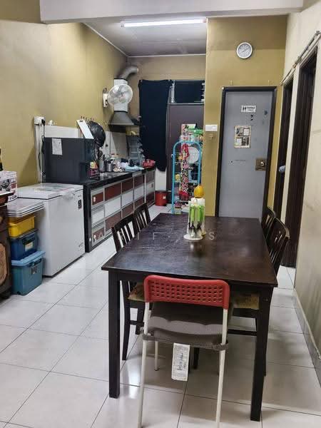 Rumah Teres 1-Tingkat untuk Dijual di Bandar Putra Kulai (Kulai) - Arif MS - Kitchen - PropertyGuru.com.my