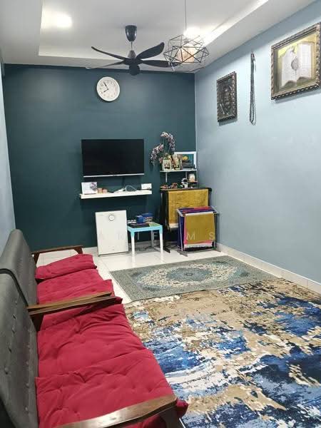Rumah Teres 1-Tingkat untuk Dijual di Bandar Putra Kulai (Kulai) - Arif MS - Living Room - PropertyGuru.com.my