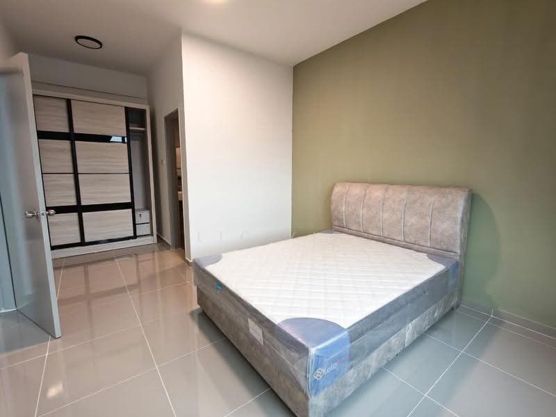 Service Residence for Rent at Serviced Residence @ The Louvre @ Country Heights - Lic Yip - PropertyGuru.com.my