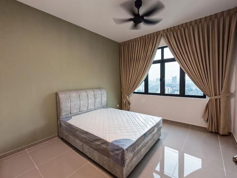 Service Residence for Rent at Serviced Residence @ The Louvre @ Country Heights - Lic Yip - PropertyGuru.com.my