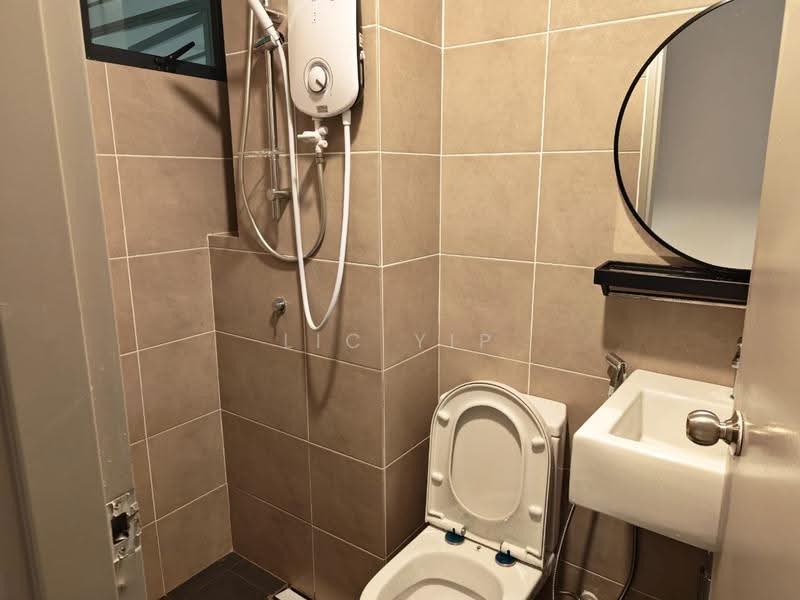 Service Residence for Rent at Serviced Residence @ The Louvre @ Country Heights - Lic Yip - PropertyGuru.com.my