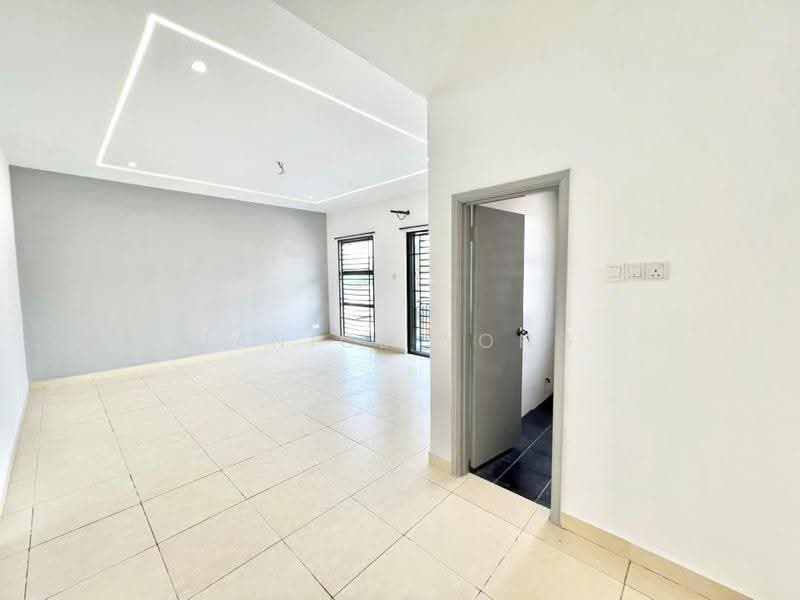 Rumah Teres 2-Tingkat untuk Dijual di Bandar Dato Onn (Tebrau) - Janice Yong - Living Room - PropertyGuru.com.my