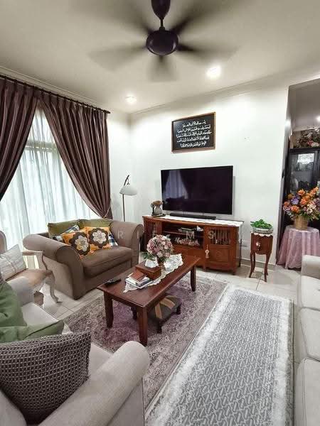 Rumah Kluster untuk Dijual di Taman Adda Heights (Tebrau) - Arif MS - Living Room - PropertyGuru.com.my