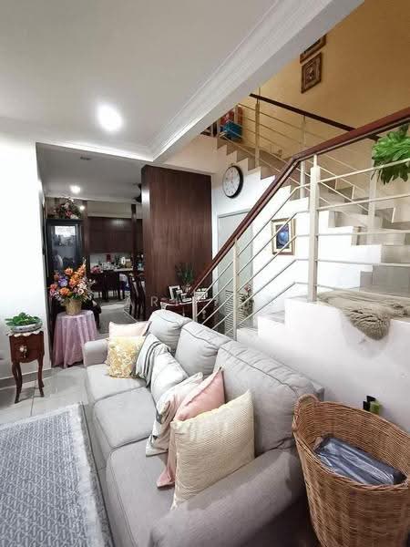 Rumah Kluster untuk Dijual di Taman Adda Heights (Tebrau) - Arif MS - Living Room - PropertyGuru.com.my
