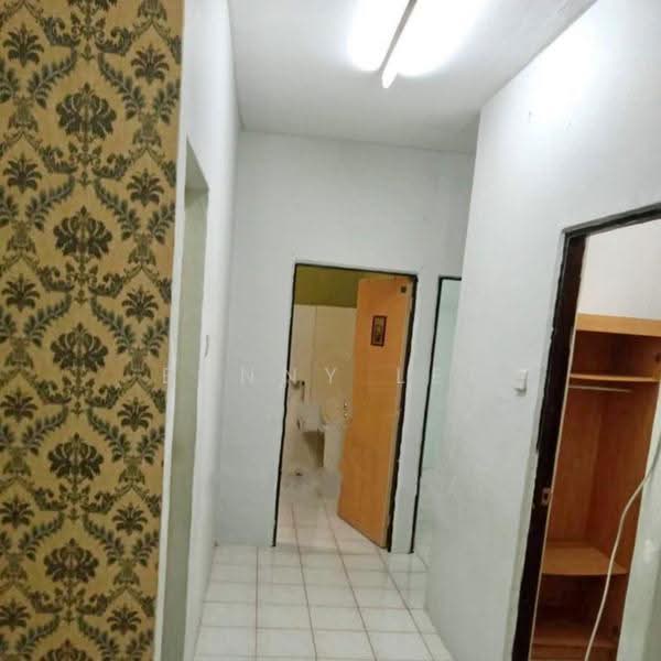 Pangsapuri untuk Disewa di Zapin Apartment - Benny Lee - Corridor - PropertyGuru.com.my