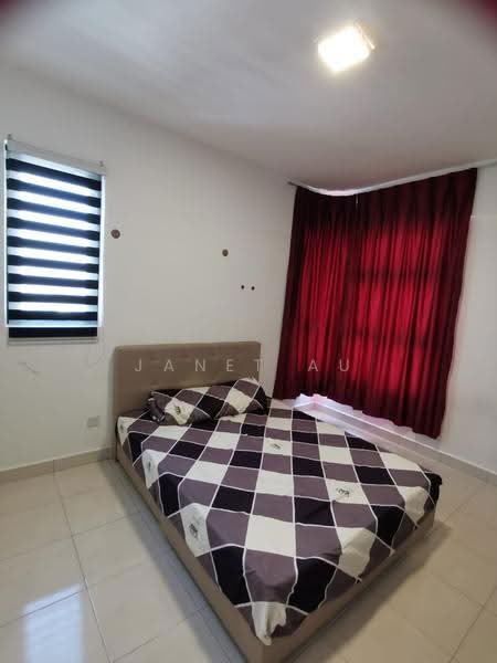Kediaman Servis untuk Disewa di Tiara Imperio Residence - Janet Au - Bedroom - PropertyGuru.com.my