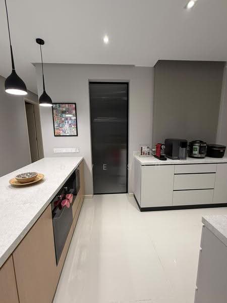 Service Residence for Sale at Met 1 Residences - Dave Soh - Kitchen - PropertyGuru.com.my