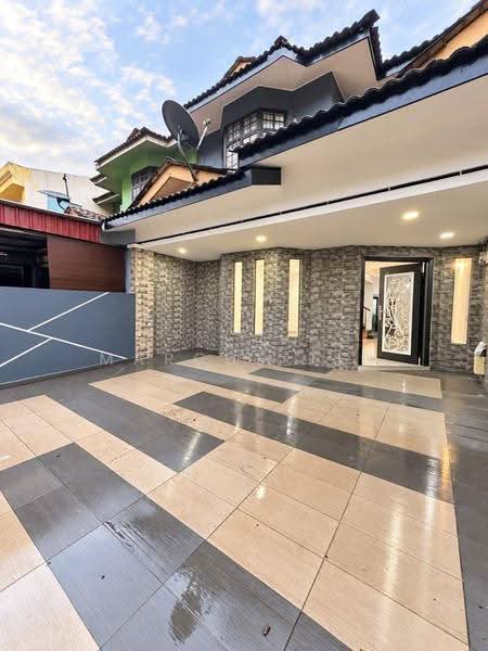 2-storey Terraced House for Sale in Taman Tampoi Indah (Tampoi) - Marcus Tey - Exterior - PropertyGuru.com.my