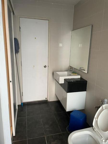 Apartment for Sale at Central Residence @ Sungai Besi - Wai Ann Teng - Bathroom - PropertyGuru.com.my