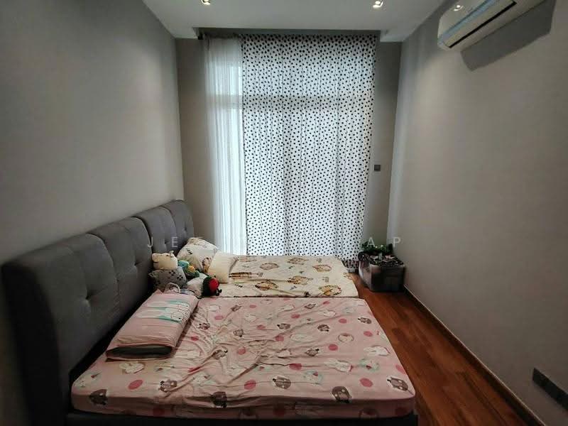 Condominium for Sale at Seri Puteri Hills Town Villa & Condominium - Jeffrey Yap - Bedroom - PropertyGuru.com.my