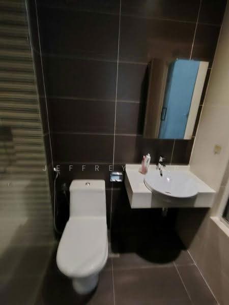Condominium for Sale at Seri Puteri Hills Town Villa & Condominium - Jeffrey Yap - Bathroom - PropertyGuru.com.my