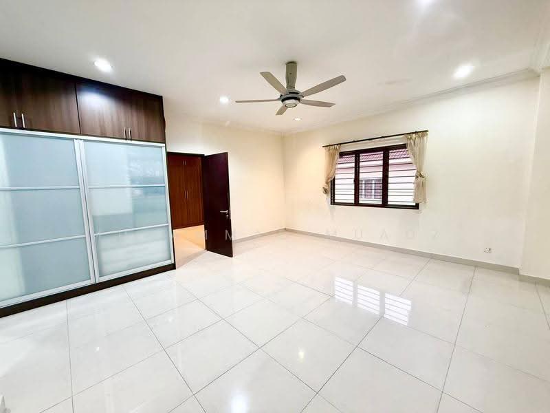 Rumah Teres 2.5-Tingkat untuk Dijual di Puchong (Selangor) - Muhammad Muadz - Bedroom - PropertyGuru.com.my
