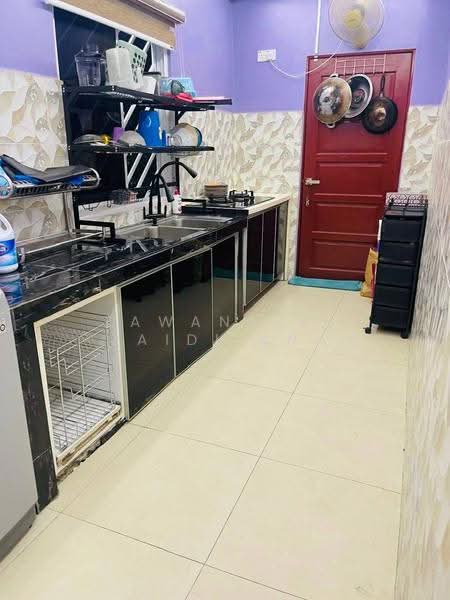Rumah Teres 2-Tingkat untuk Dijual di Batu Caves (Selangor) - Zawana BT Zaidi Ana - Kitchen - PropertyGuru.com.my