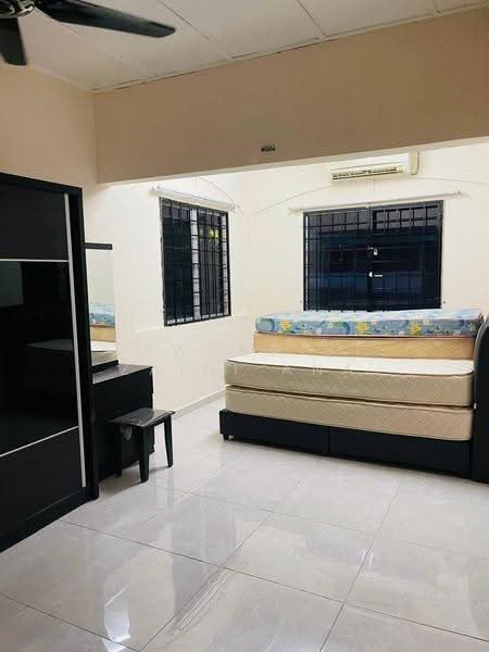 Rumah Teres 2-Tingkat untuk Dijual di Batu Caves (Selangor) - Zawana BT Zaidi Ana - Bedroom - PropertyGuru.com.my