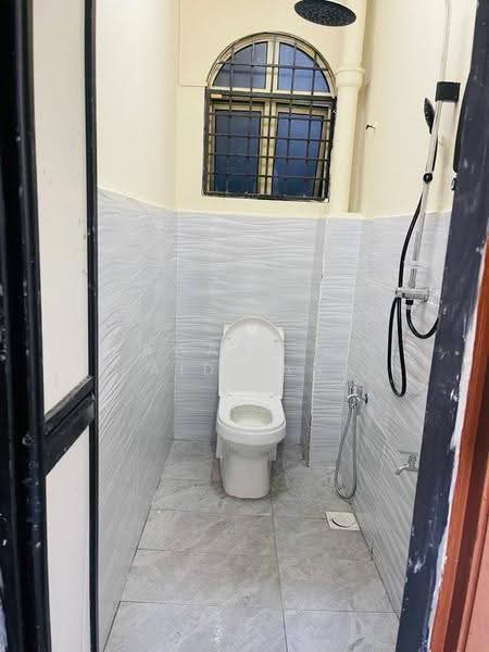Rumah Teres 2-Tingkat untuk Dijual di Batu Caves (Selangor) - Zawana BT Zaidi Ana - Bathroom - PropertyGuru.com.my