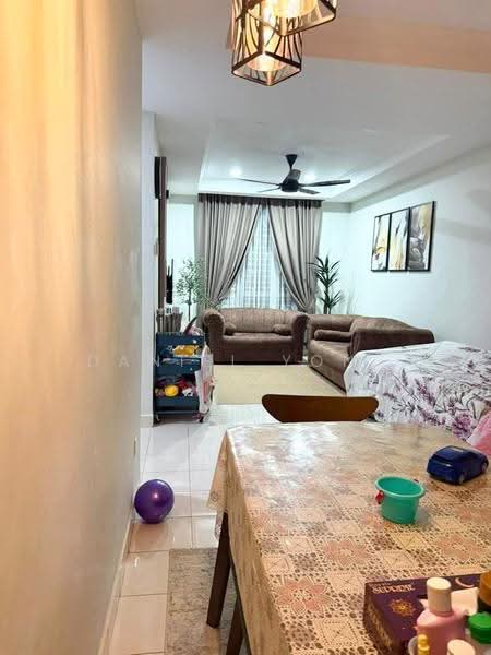 Pangsapuri untuk Dijual di Denai Nusantara Apartment - Daniel Yong - Living Room - PropertyGuru.com.my