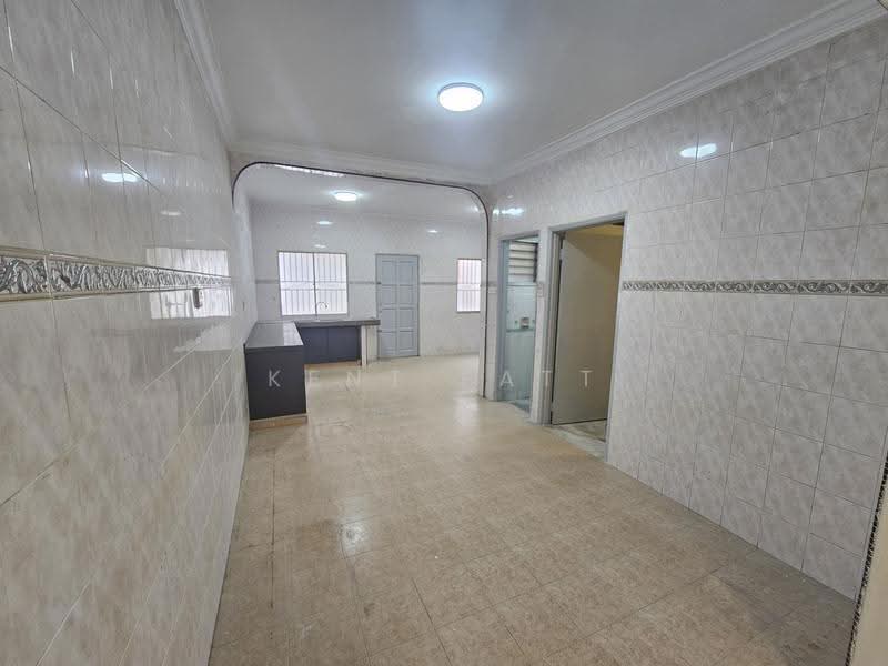 Rumah Teres 2-Tingkat untuk Disewa di Taman Jaya Baru (Cheras) - Kent Fatt - Kitchen - PropertyGuru.com.my