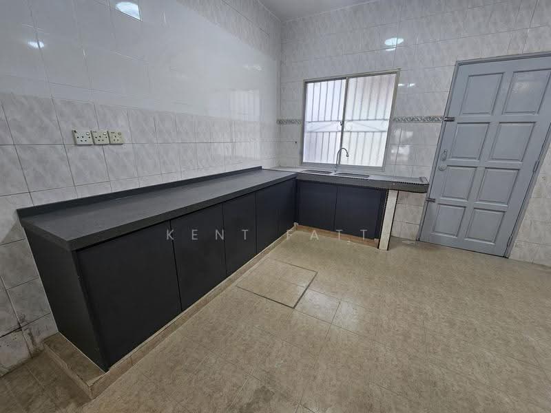 Rumah Teres 2-Tingkat untuk Disewa di Taman Jaya Baru (Cheras) - Kent Fatt - Kitchen - PropertyGuru.com.my