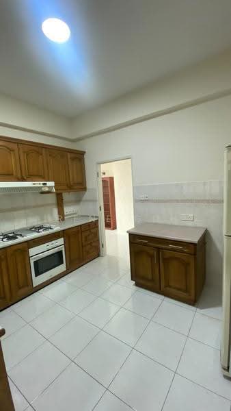 Kondominium untuk Disewa di Sri Pangkor Condominium - Irene Goh - Kitchen - PropertyGuru.com.my