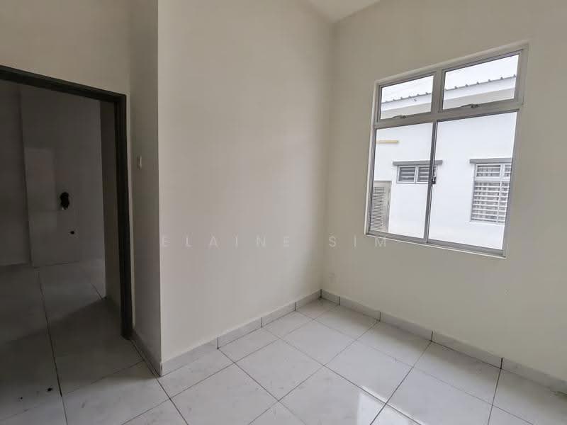 1-storey Terraced House for Sale in Bandar Putra Kulai (Kulai) - Elaine Sim - Interior - PropertyGuru.com.my
