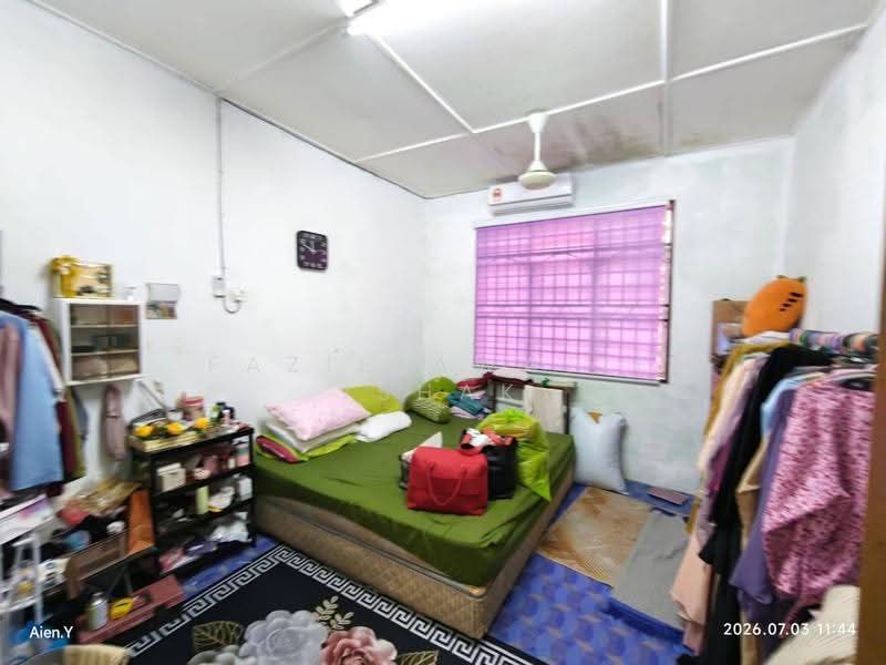 1-storey Terraced House for Sale in Jerantut (Pahang) - Fazielawatie Ishak - Bedroom - PropertyGuru.com.my