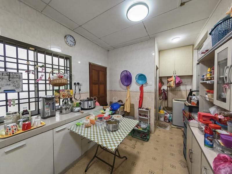 Rumah Teres 2-Tingkat untuk Dijual di Taman Setia Indah (Tebrau) - Nico Chong - Kitchen - PropertyGuru.com.my