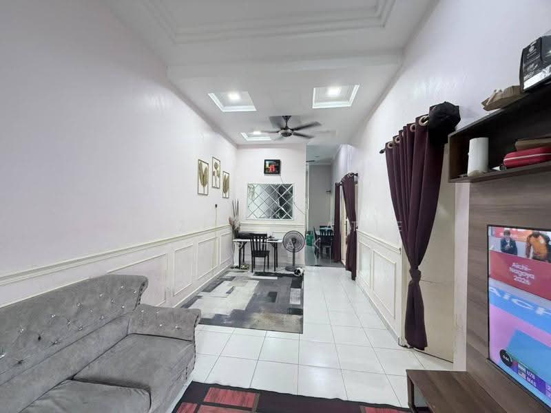 1-storey Terraced House for Sale in Sungai Karang (Pahang) - Fazielawatie Ishak - Living Room - PropertyGuru.com.my