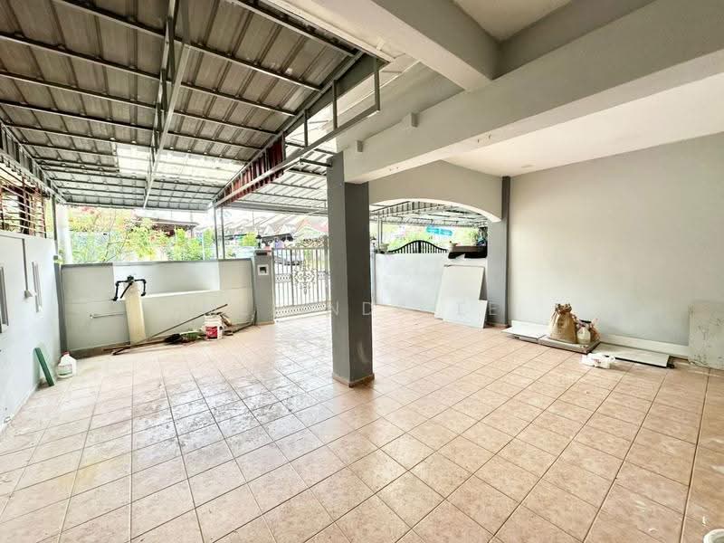 2-storey Terraced House for Sale in Taman Sri Putri (Kulai) - Melinda Ee - Exterior - PropertyGuru.com.my