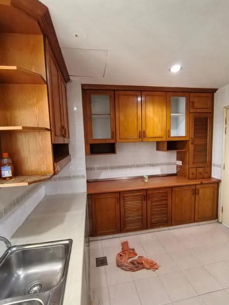 Apartment for Rent at Orchid View Luxury Apartment - Daniel Yong - Kitchen - PropertyGuru.com.my