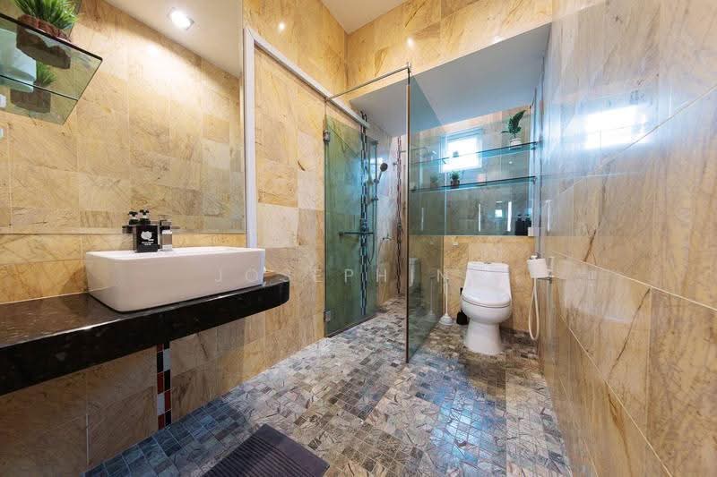 Rumah Banglo untuk Dijual di Taman Paramount (Petaling Jaya) - Josephine Pea LS - Bathroom - PropertyGuru.com.my