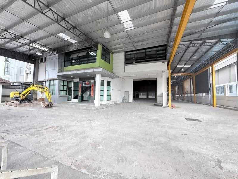 Semi-D Factory for Rent in Taman Desa Cemerlang (Ulu Tiram) - Carson . - Exterior - PropertyGuru.com.my