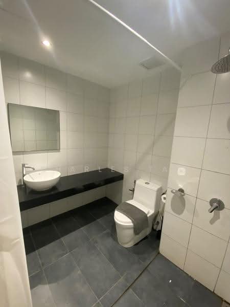 Kediaman Servis untuk Disewa di Chambers - Charles Tan - Bathroom - PropertyGuru.com.my