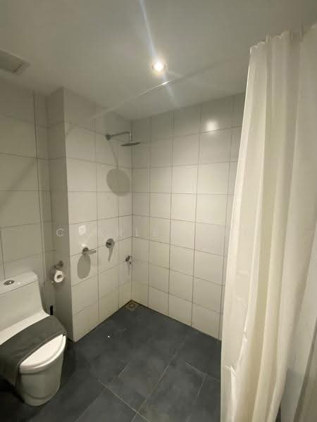Kediaman Servis untuk Disewa di Chambers - Charles Tan - Bathroom - PropertyGuru.com.my