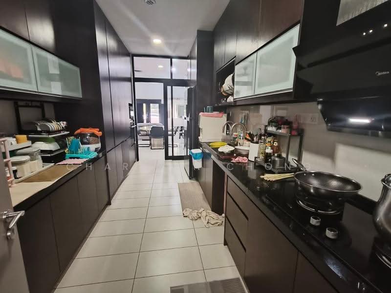Rumah Teres 2.5-Tingkat untuk Dijual di Bandar Kinrara Seksyen 1 (Bandar Kinrara) - Charlson Chong - Kitchen - PropertyGuru.com.my