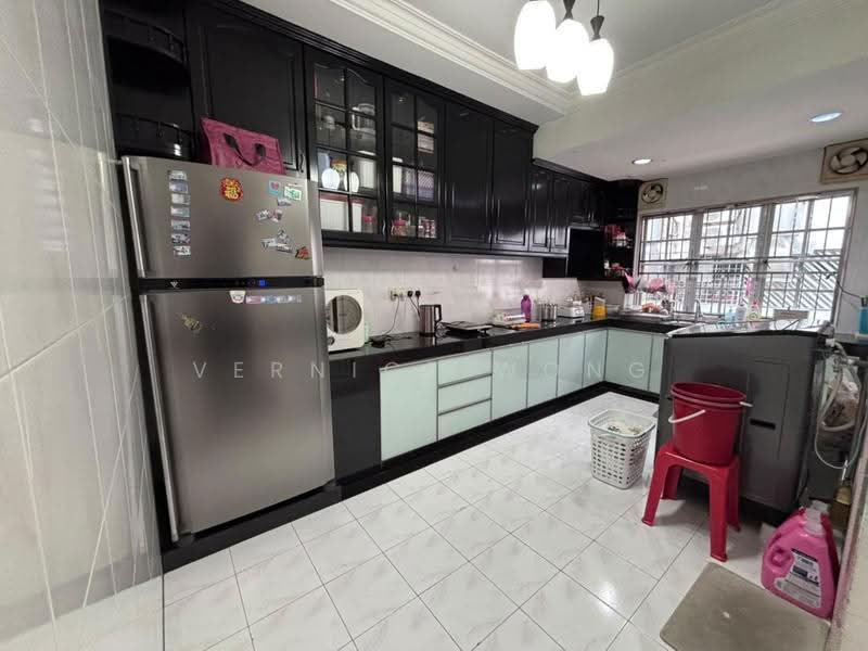 Rumah Teres 2-Tingkat untuk Dijual di Taman Perling (Perling) - Vernice Wong - Kitchen - PropertyGuru.com.my