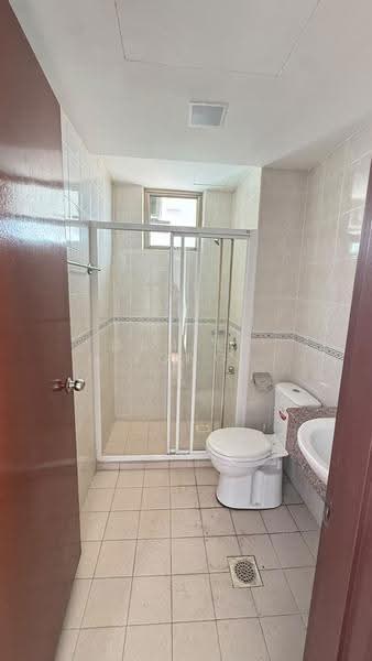 Apartment for Sale at Molek Pine 1 - Daniel Yong - Bathroom - PropertyGuru.com.my