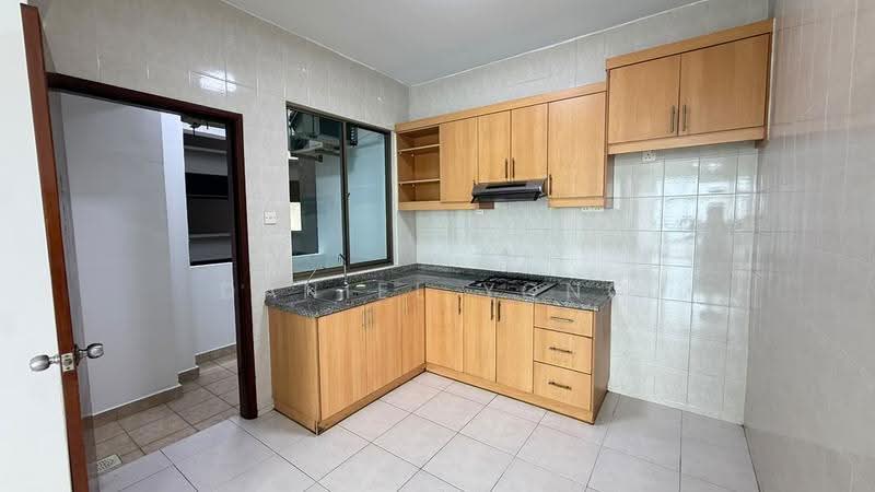 Apartment for Sale at Molek Pine 1 - Daniel Yong - Kitchen - PropertyGuru.com.my