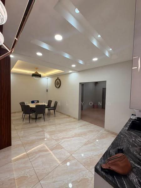 Rumah Berkembar untuk Dijual di Johor Bahru (Johor) - Daniel Yong - Dining Room - PropertyGuru.com.my