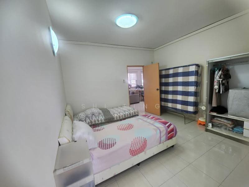Kediaman Servis untuk Dijual di The Embassy (Bangunan Duta Impian) - Shi Ting - PropertyGuru.com.my