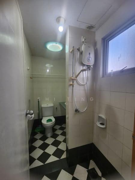 Kediaman Servis untuk Dijual di The Embassy (Bangunan Duta Impian) - Shi Ting - PropertyGuru.com.my