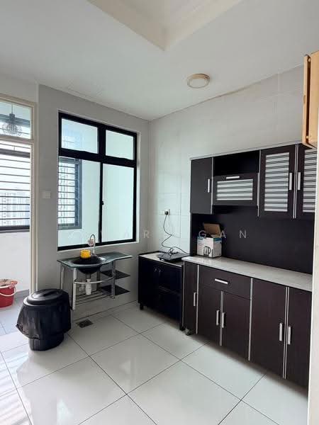 Kediaman Servis untuk Disewa di The Platino Serviced Apartment - Edward Gan - Kitchen - PropertyGuru.com.my