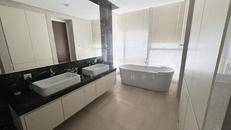 Service Residence for Rent at The Astaka @ 1 Bukit Senyum - Joey Chai - Bathroom - PropertyGuru.com.my