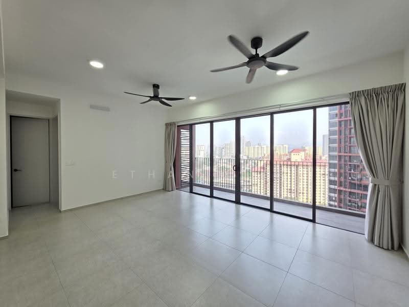 Condominium for Rent at EdgeWood Residences @ SkySanctuary - Ethan Chin - Living Room - PropertyGuru.com.my
